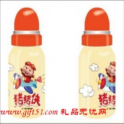 豬豬俠兒童運(yùn)動(dòng)水壺定制