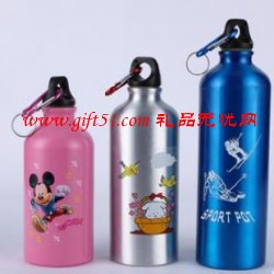 學(xué)生廣告運(yùn)動(dòng)水壺定制