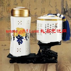 春華秋實(shí)茶葉罐商務(wù)套裝