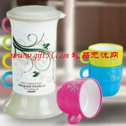 贈品多彩時尚連環(huán)套杯