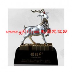 領(lǐng)頭羊工藝擺件