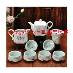 雪花釉方壺養(yǎng)魚杯茶具