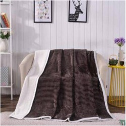 雙面復(fù)合羊羔絨毯-幸?？? style='vertical-align:middle;'/> </a>  </div> <table class='picscroll'> <tr> <td width='5%' class='scrollarrow toleft' title='向左'>  </td> <td width='90%'> <div   id=